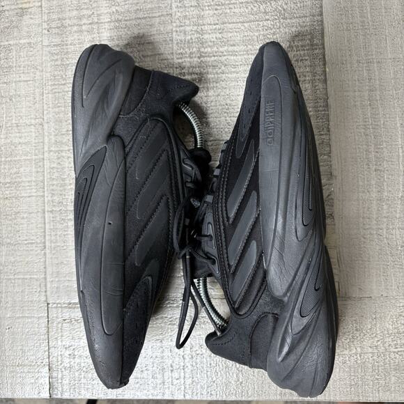 Adidas Men’s Size 6.5 Ozelia Originals Sneaker Black H03131 main image 6